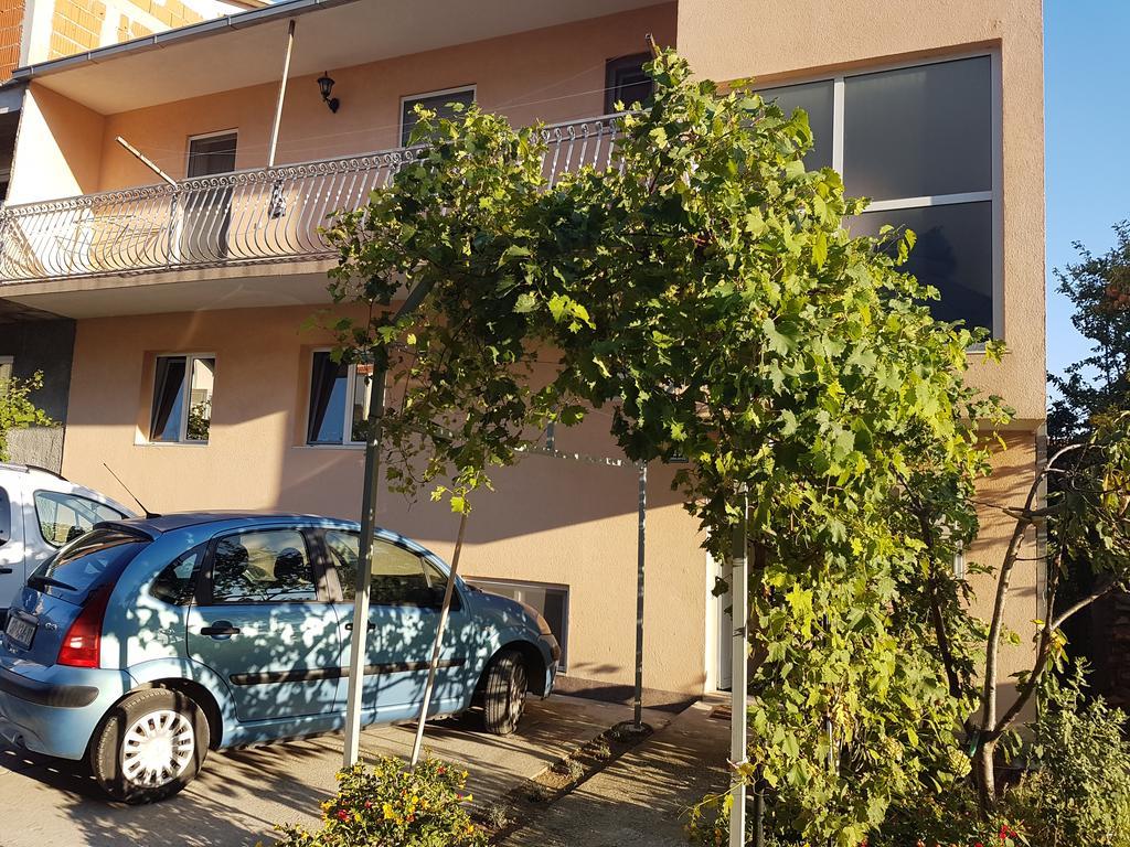 Apartment Roma Kaštela Exteriör bild